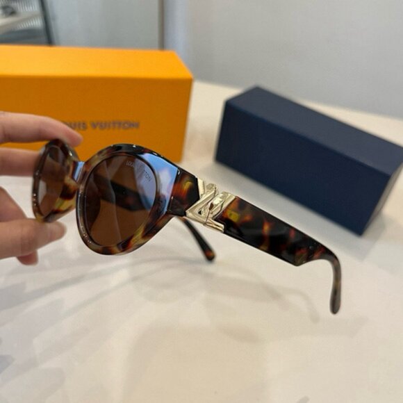 Louis Vuitton Women's Brown Sunglasses - Picture 1 of 7